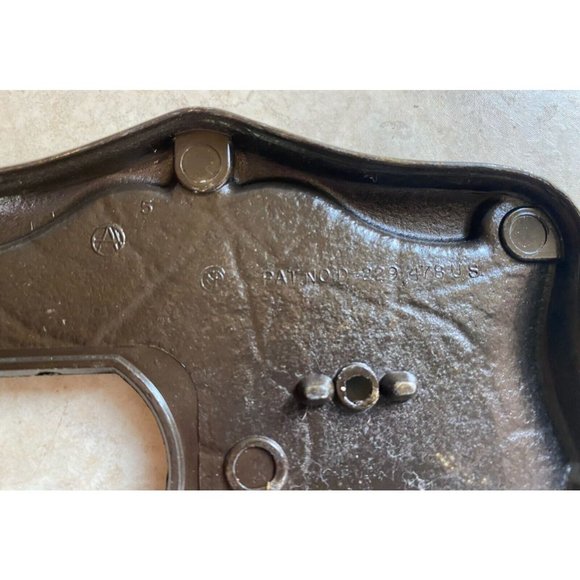 Vintage Amerock Carriage House Outlet and Single Switch Plate Cover - Picture 4 of 4